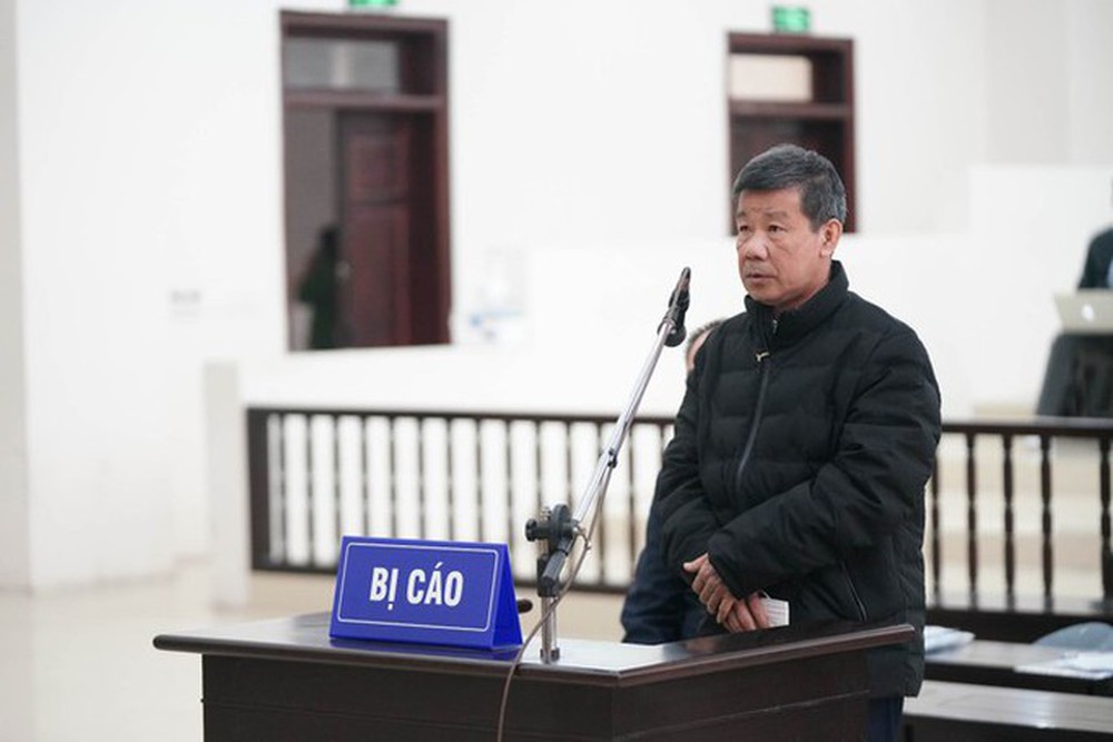 Thành khẩn, nhân thân tốt và khắc phục 1 tỉ đồng, cựu chủ tịch Bình Dương Trần Thanh Liêm được giảm án - Ảnh 1.