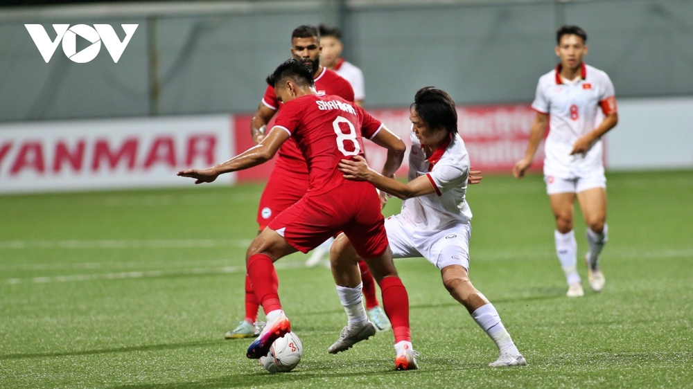 Trực tiếp Singapore 0 - 0 ĐT Việt Nam: Cơ hội cho kép phụ - Ảnh 1.