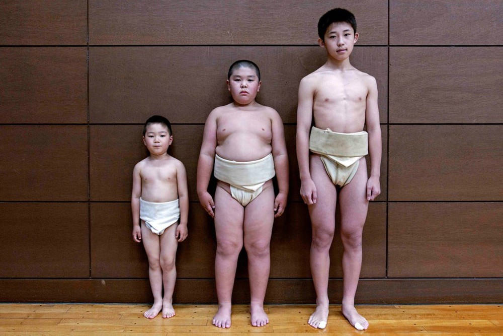 Tại sao đấu vật sumo chỉ được mặc khố? - Ảnh 5.