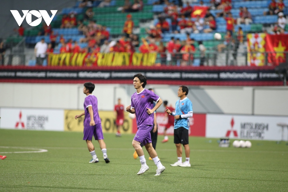 Trực tiếp Singapore 0 - 0 ĐT Việt Nam: HLV Park Hang Seo xoay tua - Ảnh 3.