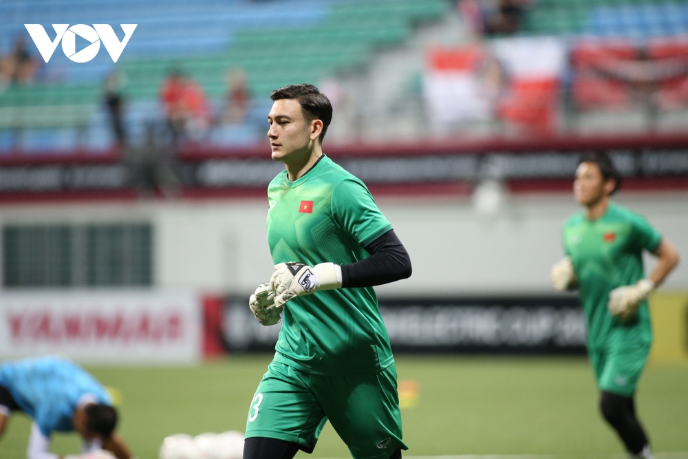 Trực tiếp Singapore 0 - 0 ĐT Việt Nam: HLV Park Hang Seo xoay tua - Ảnh 1.