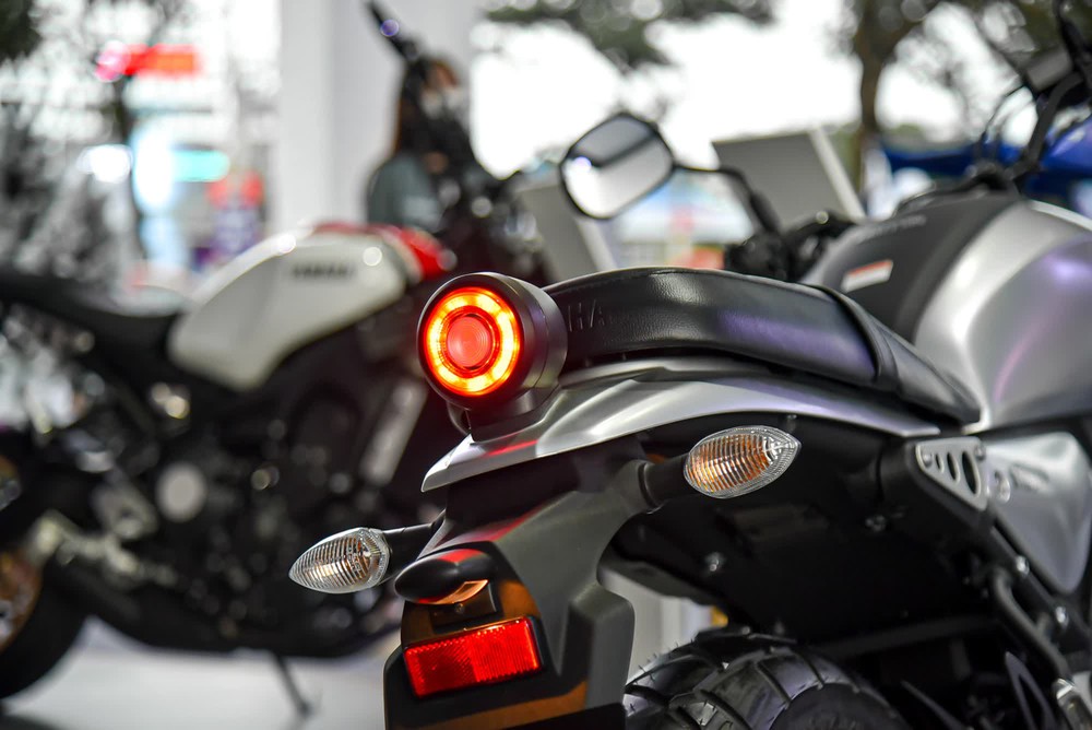 Yamaha XS155R chính hãng chốt giá 77 triệu đồng, thách thức Honda CB150R - Ảnh 8.