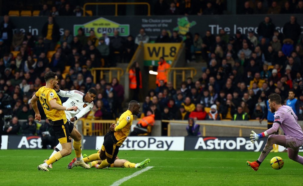 TRỰC TIẾP Wolves 0-1 MU: Rashford độc diễn mở tỷ số - Ảnh 1.