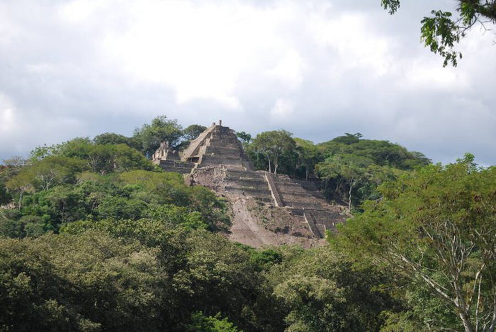 Bộ sưu tập đặc biệt gồm mặt nạ Maya bằng vữa, đá 1.300 năm tuổi ở Mexico được khai quật - Ảnh 4.