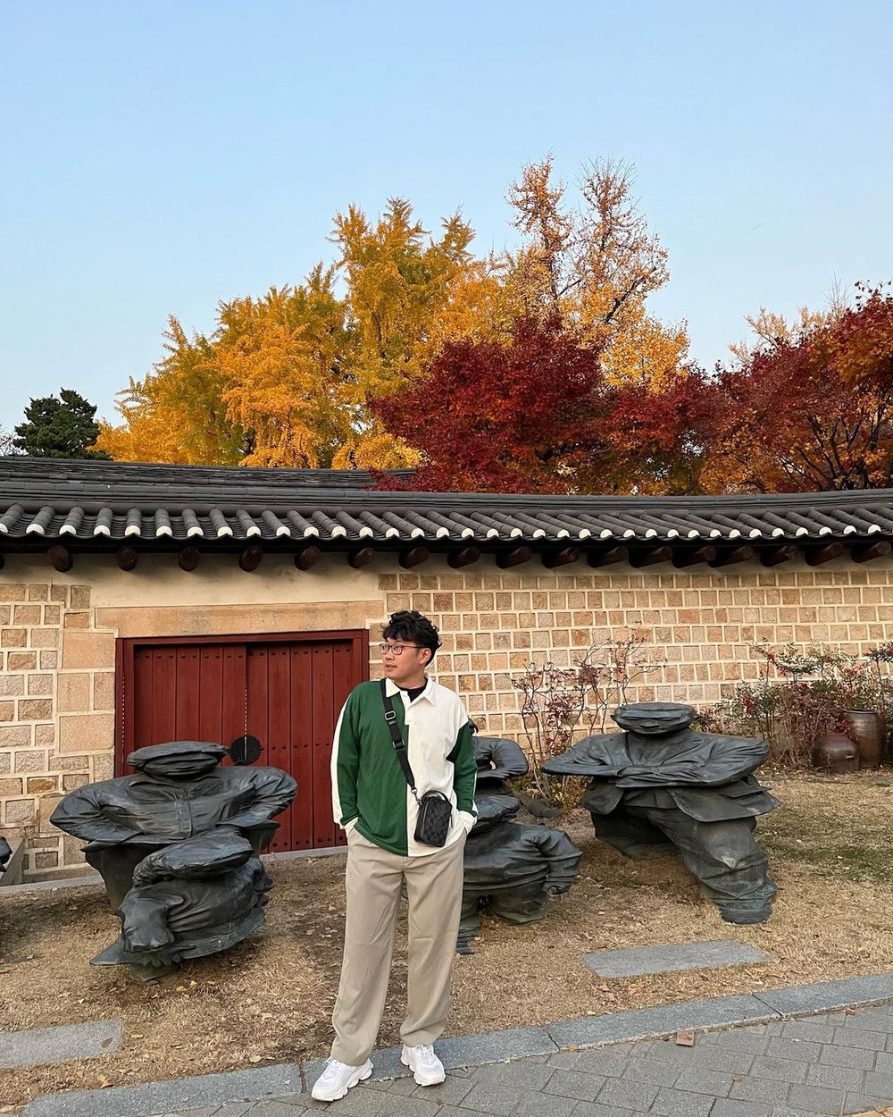 6 địa điểm tận hưởng mùa thu, ngắm lá vàng rơi lãng mạn ở Hàn Quốc - Ảnh 18.