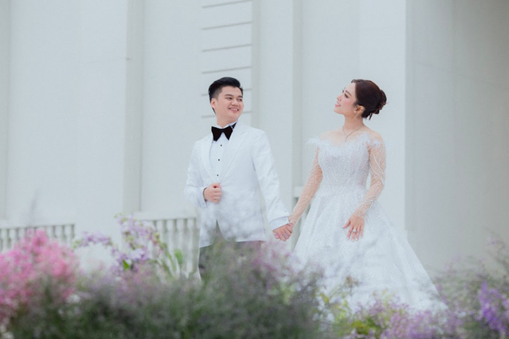 Choáng ngợp với hôn lễ khủng tốn nhiều triệu đô tại Kiên Giang, mời đạo diễn lễ khai mạc SEA Games cầm trịch - Ảnh 1.