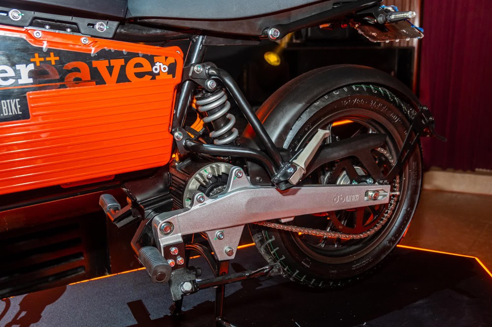 Ra mắt Dat Bike Weaver++: Giá 65,9 triệu đồng, dáng cổ điển, sạc nhanh chưa từng có tại Việt Nam - Ảnh 21.