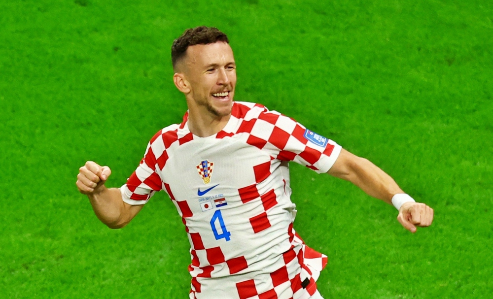 Trực tiếp Nhật Bản 1-1 Croatia: Ivan Perisic đánh đầu hiểm hóc - Ảnh 1.