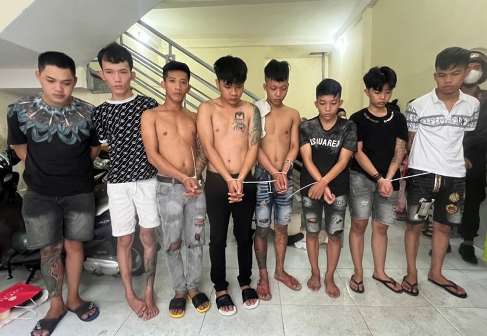 14 cô gái bị giam giữ, lừa cho vay nặng lãi, bắt chụp ảnh khoả thân để khống chế - Ảnh 1.