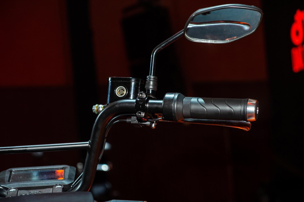 Ra mắt Dat Bike Weaver++: Giá 65,9 triệu đồng, dáng cổ điển, sạc nhanh chưa từng có tại Việt Nam - Ảnh 19.