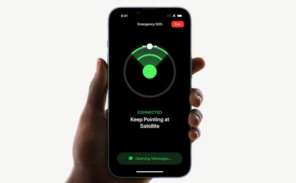 Thoát nạn nhờ tính năng gọi khẩn cấp của iPhone 14