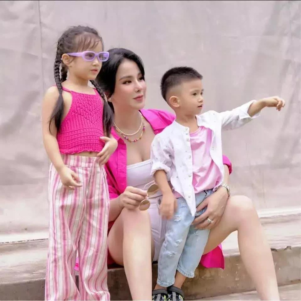 Diệp Lâm Anh trải lòng sau khi tòa xử không được nuôi con