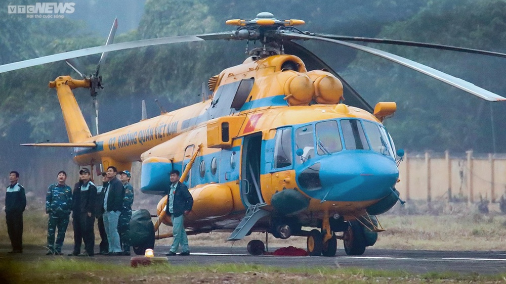 Mãn nhãn màn trình diễn của hổ mang chúa Su-30MK2 trên bầu trời Hà Nội - Ảnh 11.