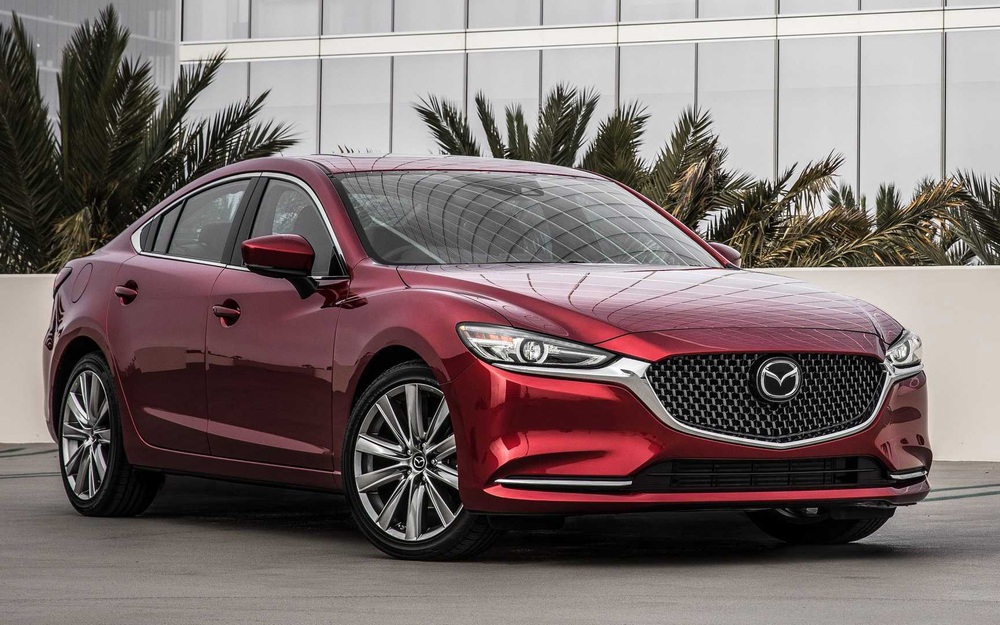 Bảng giá xe Mazda tháng 12: Mazda6 được ưu đãi 100% lệ phí trước bạ - Ảnh 1.