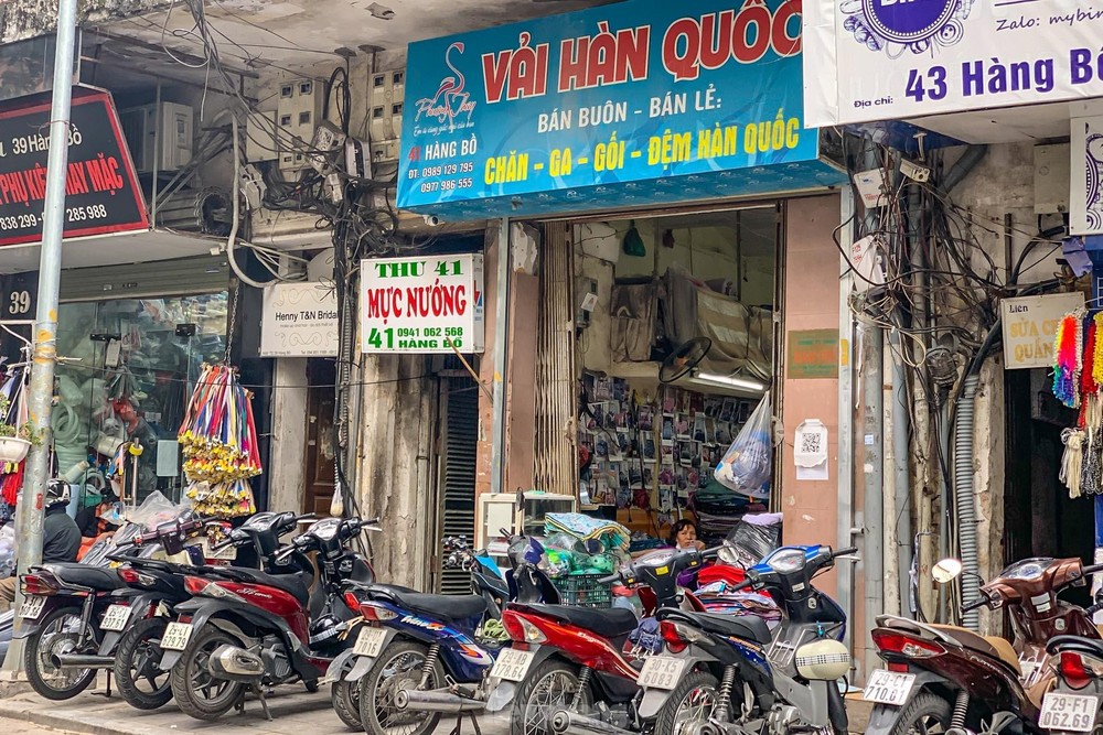 Cận cảnh những nhà chuyên dùng ở Hà Nội mà chưa thể thu hồi - Ảnh 3.