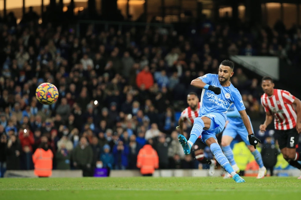 Trừng phạt sai lầm của đối thủ, Man City tìm lại niềm vui chiến thắng ở Ngoại hạng Anh - Ảnh 5.