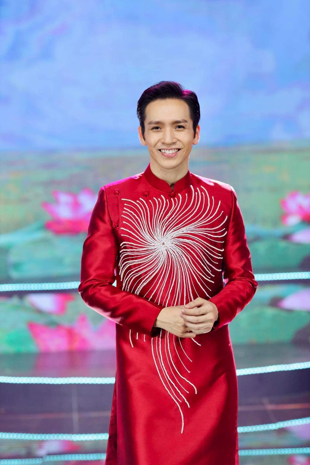 Bạch Công Khanh: Tôi chứng kiến rất nhiều nghệ sĩ phải phụ thuộc vào thuốc - Ảnh 1. Bạch Công Khanh: Tôi chứng kiến rất nhiều nghệ sĩ phải phụ thuộc vào thuốc - Ảnh 1.