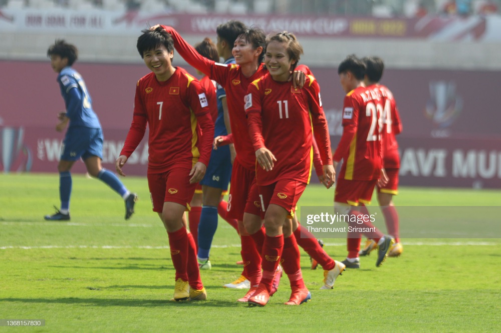 Dễ dàng hạ gục Thái Lan, tuyển Việt Nam mở toang cánh cửa vào VCK World Cup - Ảnh 2.