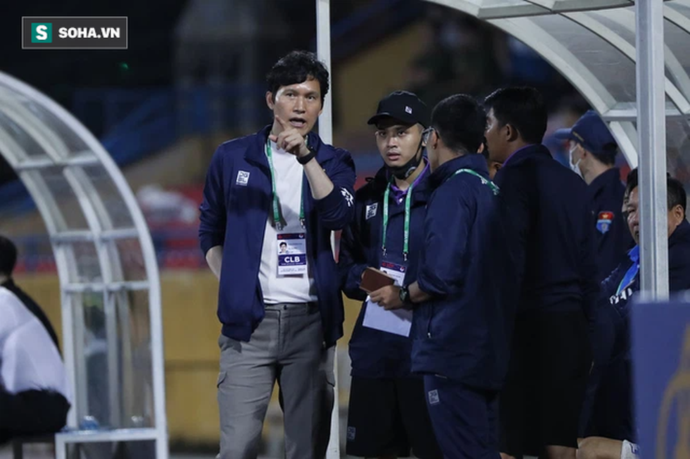 Báo Trung Quốc lo ngay ngáy trước động thái bất ngờ từ đội bóng của bầu Hiển - Ảnh 1.