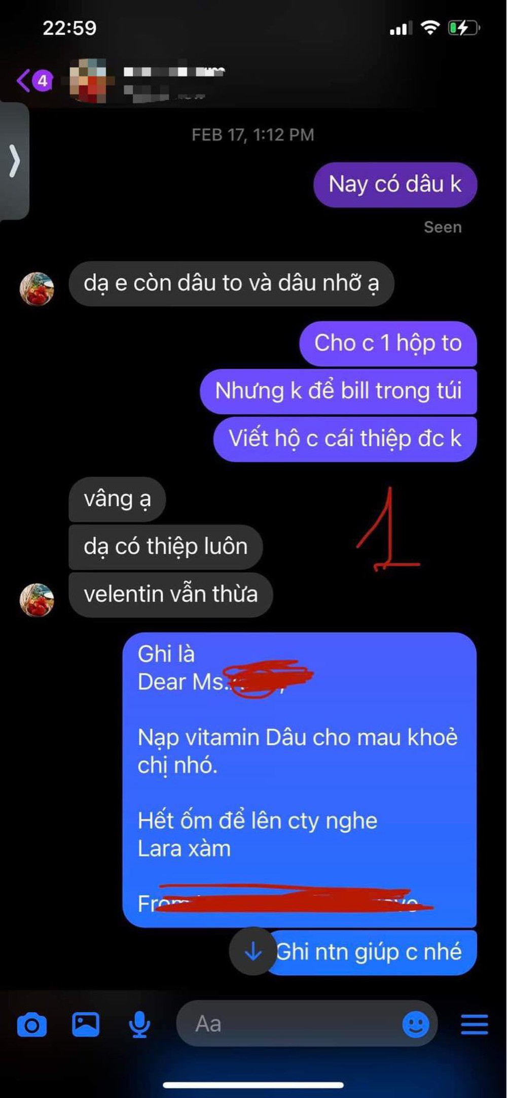 Mua dâu tây tặng sếp rồi nhờ shop viết thiệp, nhưng quà nhận được khiến 2 bên đứng hình - Ảnh 1.
