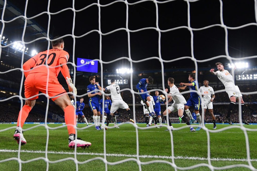 Hạ gục nhà vô địch Pháp, Chelsea chạm một tay vào vé tứ kết Champions League - Ảnh 4.