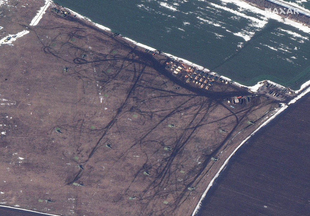 The series of satellite images reveal the terrible damage after the Russian invasion