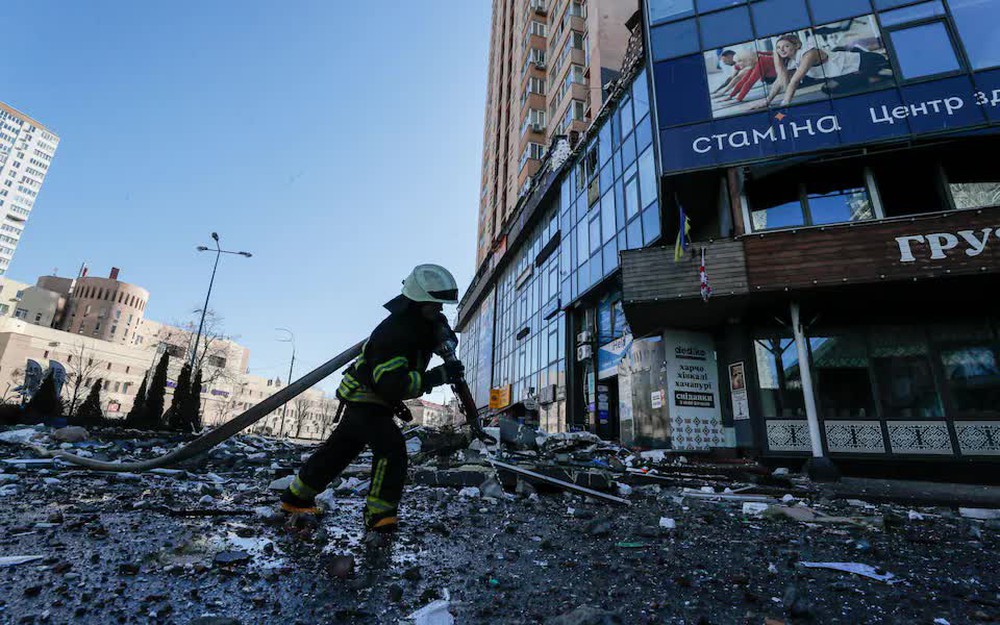 Những hình ảnh u ám về Ukraine sau khi Nga phát động chiến dịch đặc biệt