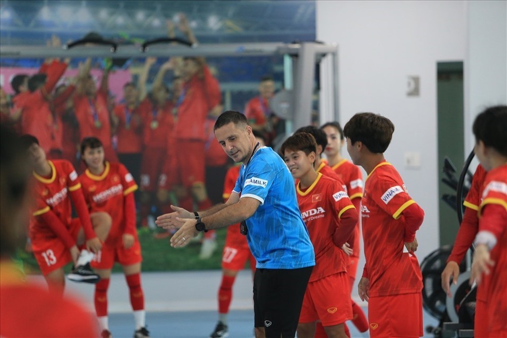 HLV châu Âu: U23 Thái Lan đá không tệ, nhưng họ lại gặp phải một U23 Việt Nam quá xuất sắc - Ảnh 3.