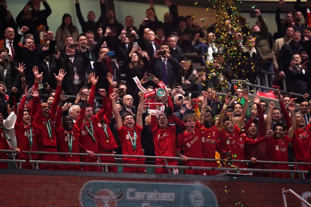 Các cột mốc kỷ lục của Liverpool sau màn đấu súng nghẹt thở trước Chelsea ở chung kết cúp Liên đoàn - Ảnh 8.