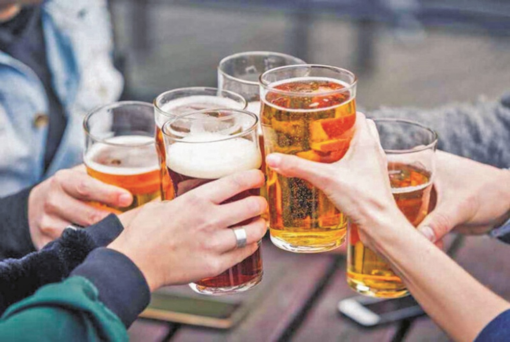 Sau Tết, gan dễ bị tổn thương, gây bệnh nguy hiểm: Dấu hiệu cảnh báo sớm cần đi khám ngay - Ảnh 1.