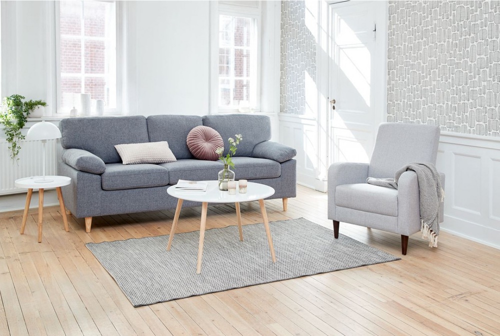 Sofa sạch bong như mới chỉ với nguyên liệu có thể tìm được ở mọi siêu thị - Ảnh 1.