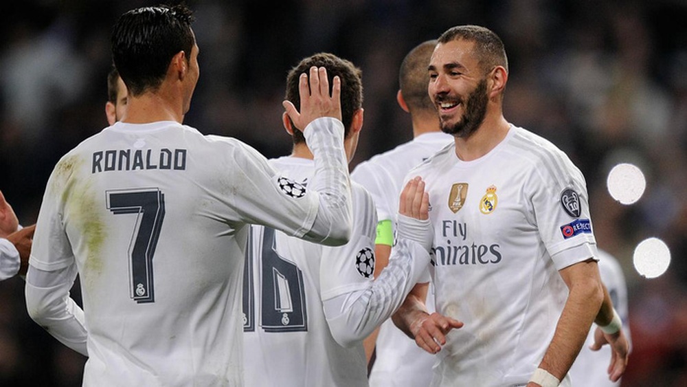 Karim Benzema: Khi trên tay là ấn tín thủ lĩnh Santiago Bernabeu - Ảnh 1.