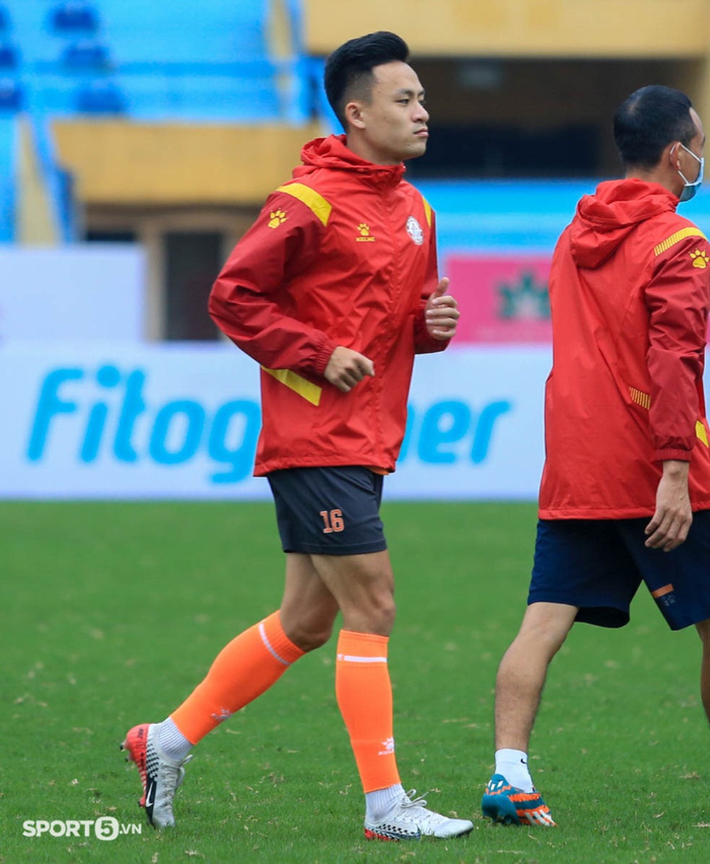 Võ Huy Toàn chấn thương, Bùi Tiến Dũng bỏ ngỏ cơ hội bắt chính trận đấu với Hà Nội FC - Ảnh 8.