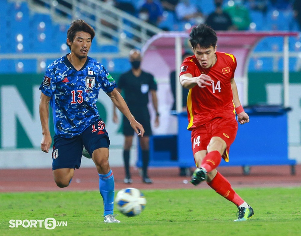 Nhiều người đầu cơ vé trận đội tuyển Việt Nam làm khách gặp Nhật Bản, giá tăng gấp 3 lần - Ảnh 4.