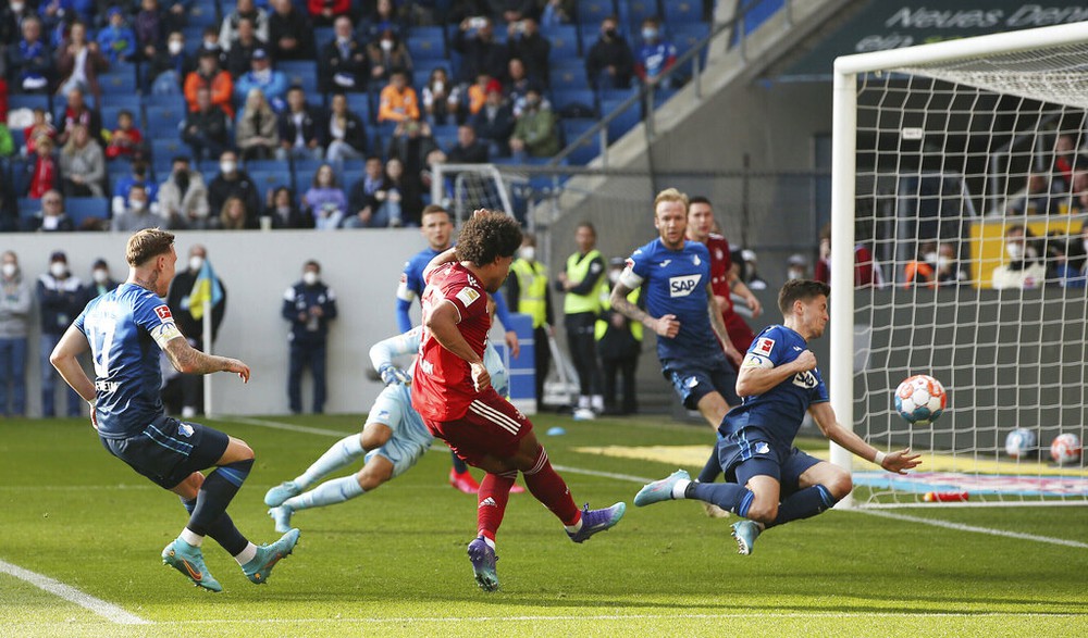 Bayern rơi điểm trước Hoffenheim dù có 4 lần đưa bóng vào lưới đối thủ - Ảnh 21.