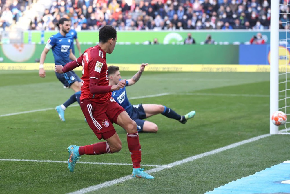 Bayern rơi điểm trước Hoffenheim dù có 4 lần đưa bóng vào lưới đối thủ - Ảnh 23.