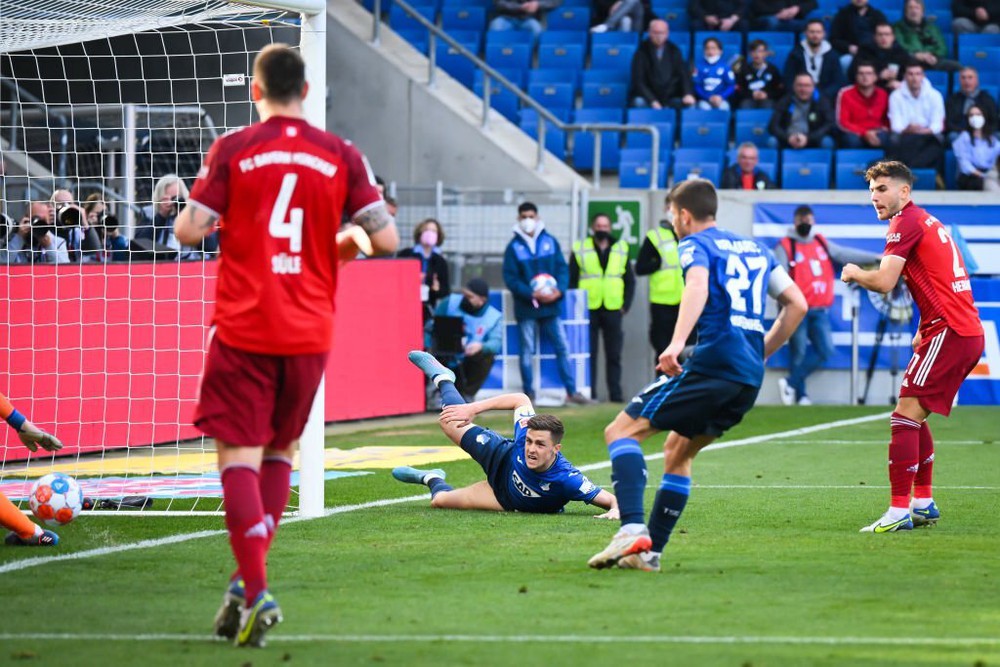 Bayern rơi điểm trước Hoffenheim dù có 4 lần đưa bóng vào lưới đối thủ - Ảnh 8.