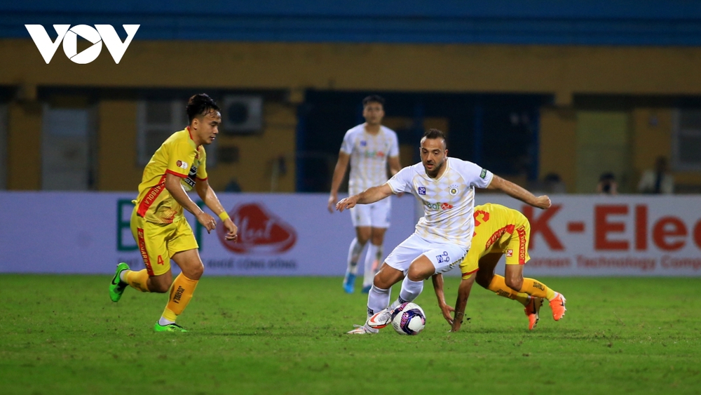 Dàn ngoại binh Hà Nội FC gây thất vọng lớn trong ngày Quang Hải tỏa sáng - Ảnh 6.