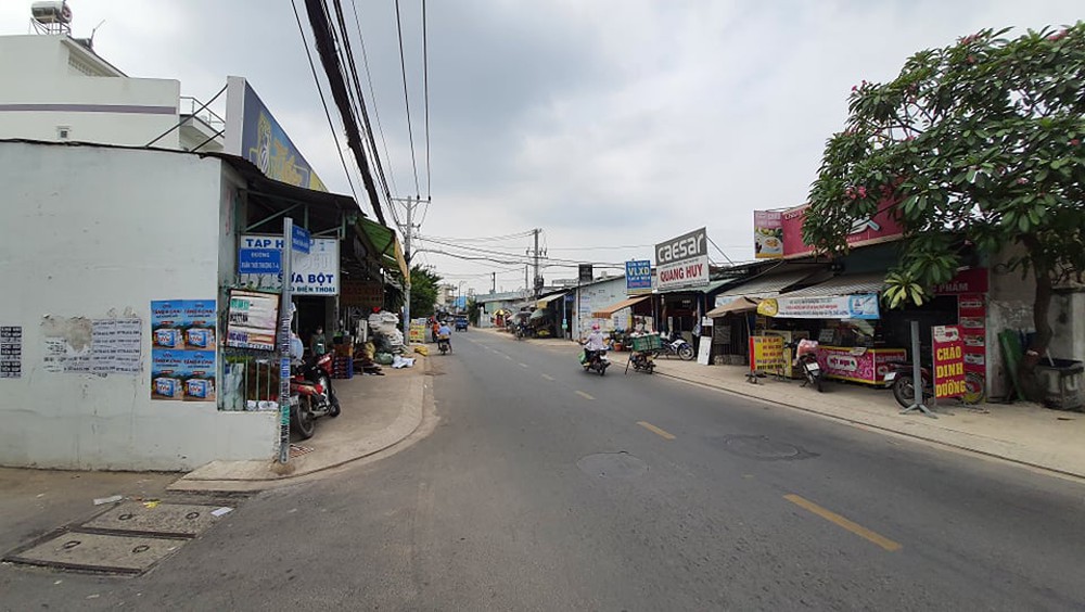 Hỗn chiến kinh hoàng ở Sài Gòn lúc nửa đêm, 1 thanh niên tử vong - Ảnh 1.