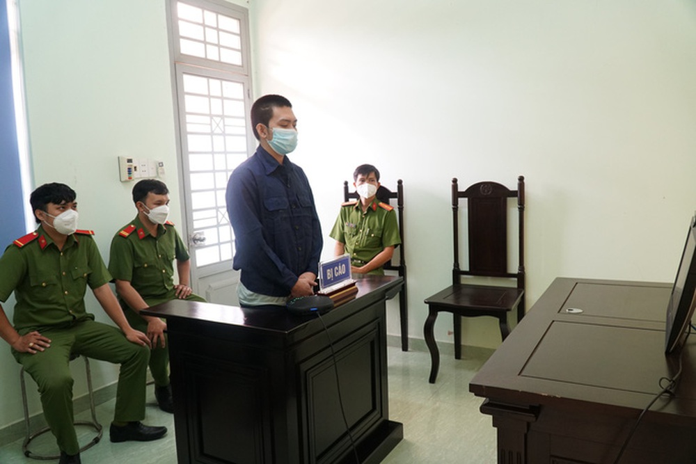 How did the first online trial in Binh Duong take place?  - Photo 2.