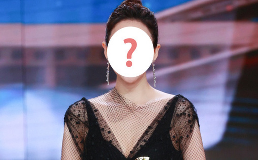 Biến căng: 1 nữ diễn viên hạng A showbiz đang bán tháo biệt thự chục tỷ vì chồng vướng bê bối, netizen réo tên 1 minh tinh