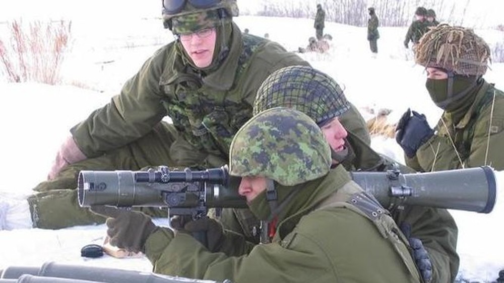 Closely monitored by Russia, how will NATO calculate the way to transfer weapons to the front for the Ukrainian Army? - Photo 5. Closely monitored by Russia, how will NATO calculate the way to transfer weapons to the front for the Ukrainian Army? - Photo 5.