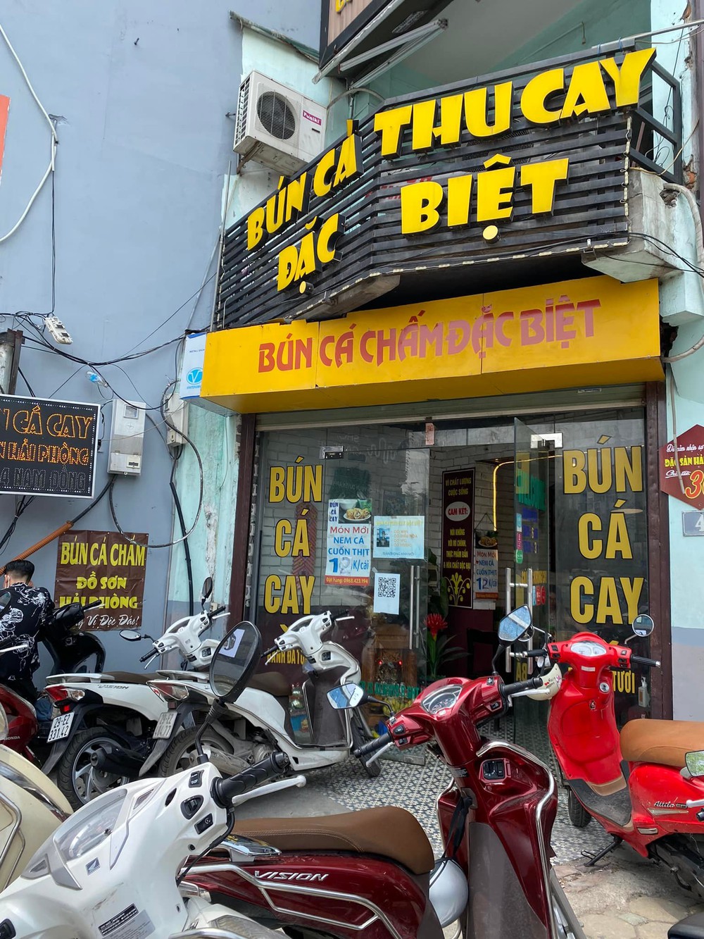 Going to the fish noodle shop to sit but not eat, the girl was upset because she was charged... the fan was cool - Photo 1.