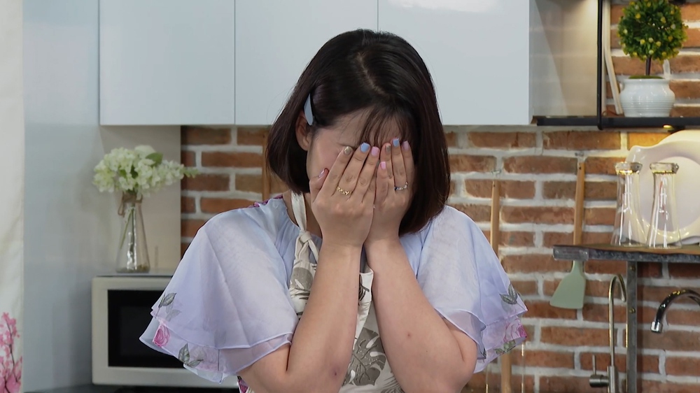 Diễn viên Ngọc Lan ôm mặt khóc trên truyền hình - Ảnh 4.