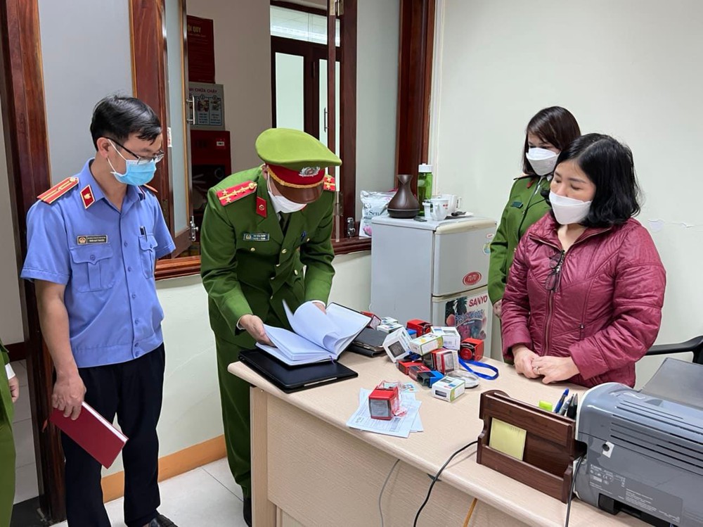3 cán bộ ở Nghệ An bị khởi tố vì o ép doanh nghiệp, ngâm hồ sơ - Ảnh 3.