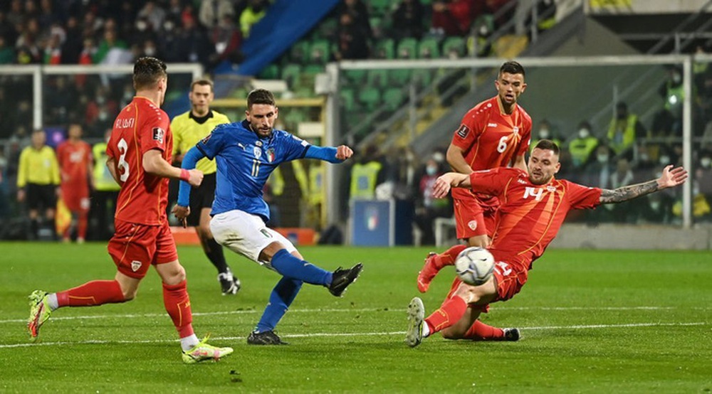 Italy tạo hàng loạt thống kê đáng xấu hổ sau thất bại lịch sử trước Bắc Macedonia - Ảnh 3.