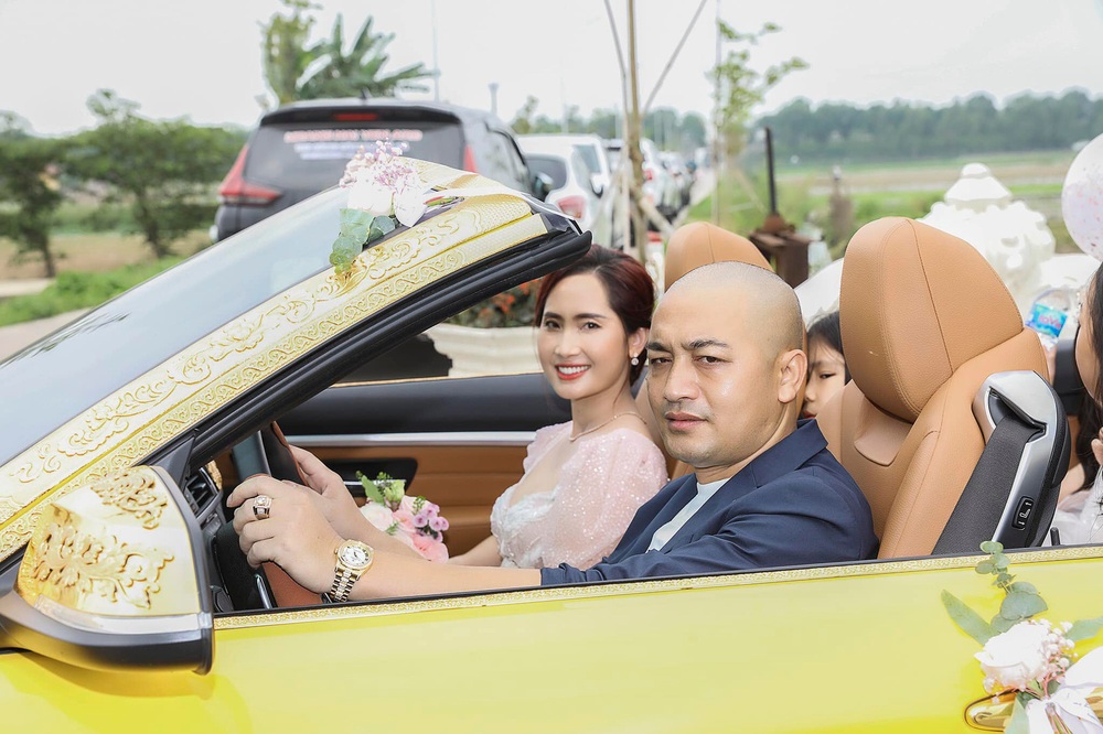 Chân dung đại gia buôn lợn mở tiệc kỷ niệm ngày cưới khủng: Hết lớp 6 nghỉ học đi chợ - Ảnh 2.