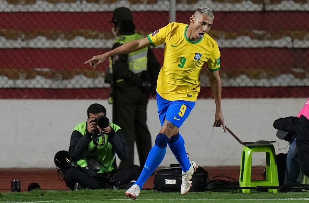 Richarlison giúp Brazil nghiền nát Bolivia ở SVĐ có độ cao 3.637 mét so với mực nước biển - Ảnh 5.