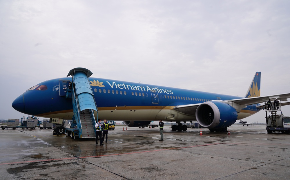 Nóng: Chuyến bay đầu tiên đón 283 người Việt từ Ukraine về nước đã hạ cánh ở Romania