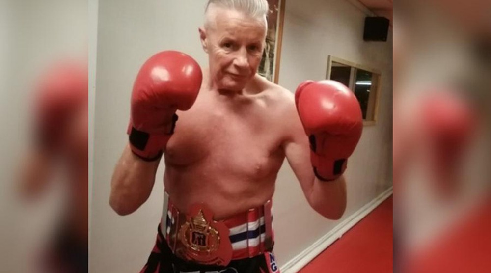 Grandfather boxer became Muay champion at the age of 60 - Photo 1.